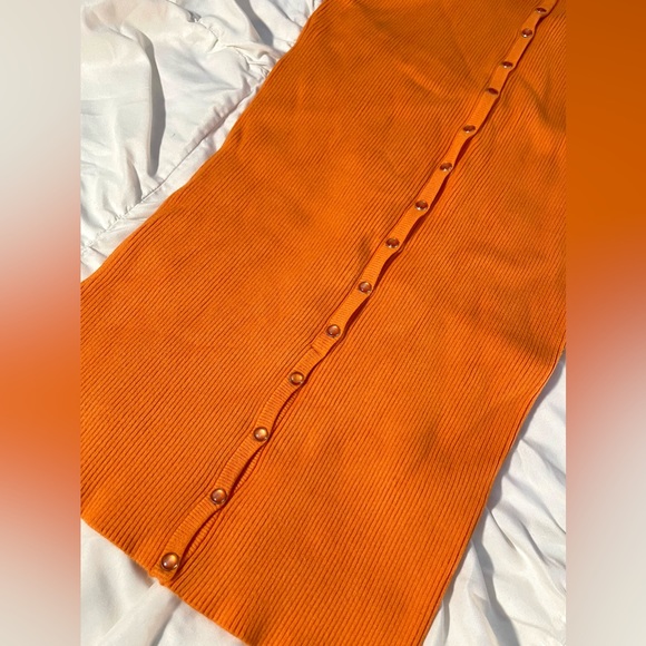 Guess Women’s Lana Tank Dress, Mid-Length Snap Front Sunset Orange Body-con - Picture 5 of 11